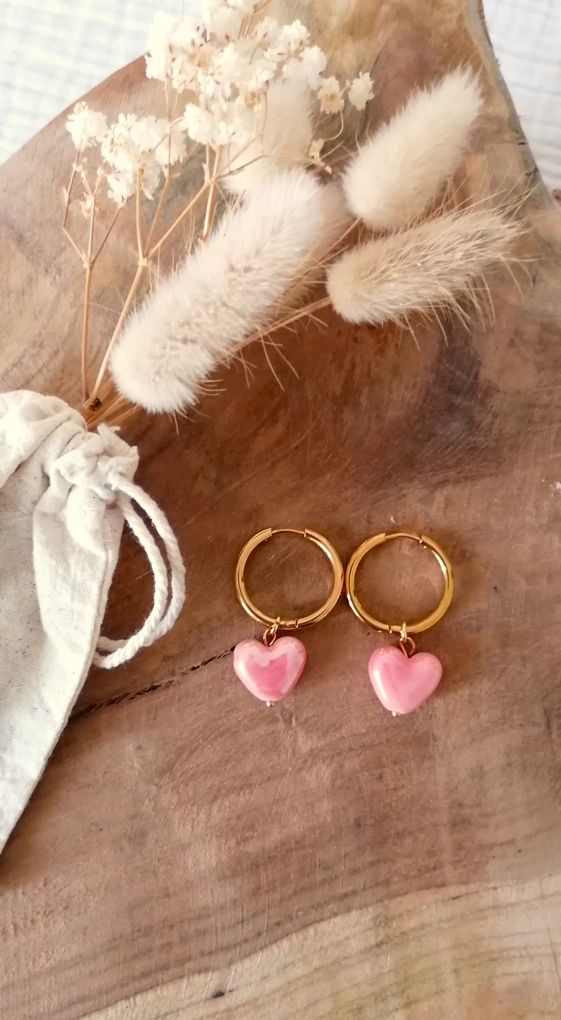 Boucles d'oreilles doré acier inoxydable coeur céramique rose ANNA –  mona-bijoux